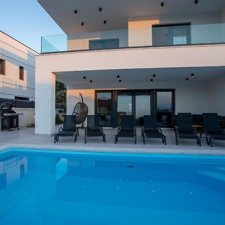 Dobrinj Villa Manhattan מראה חיצוני תמונה