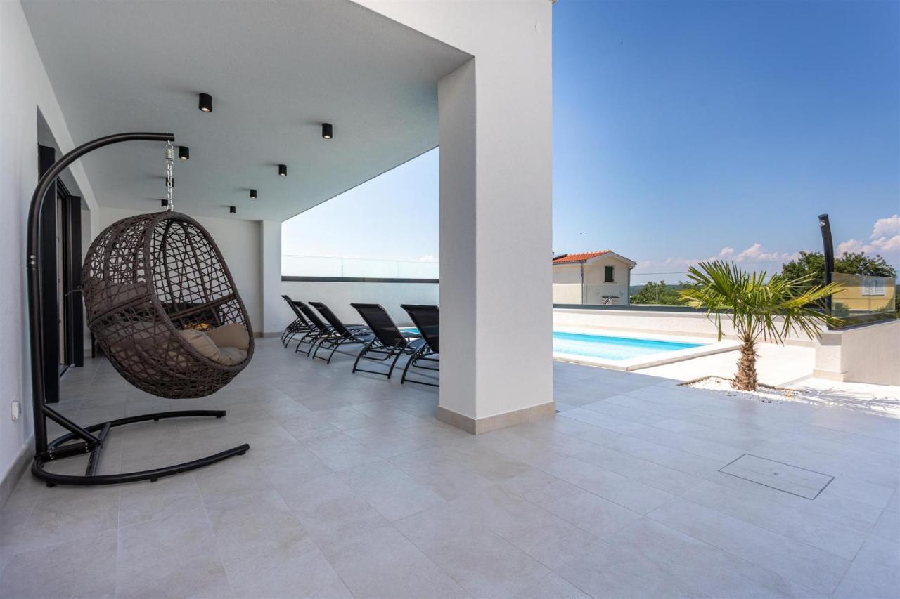 Dobrinj Villa Manhattan מראה חיצוני תמונה